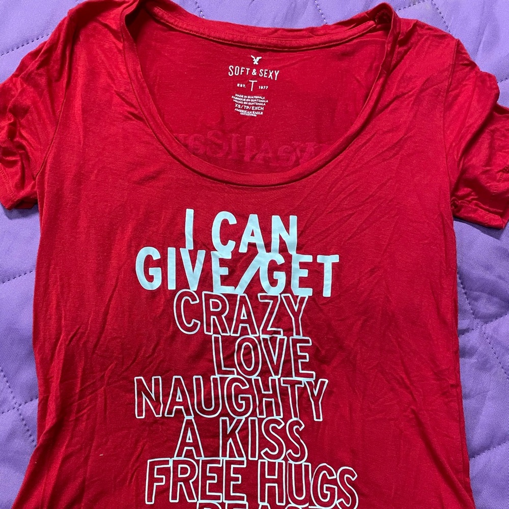 American Eagle tshirt